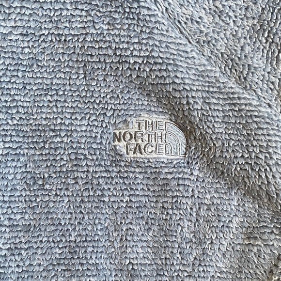 Grey The North Face Osito fleece jacket, size XL. Great condition, ships quickly - Picture 11 of 15